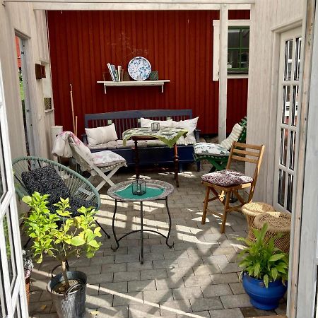 Sjoebacken Gard Bed & Breakfast Lerdala ภายนอก รูปภาพ